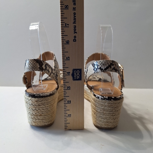 Lane Bryant Cream Black Snakeskin Mobwife Retro Strappy Platform Wedges Size 7W - Picture 7 of 15